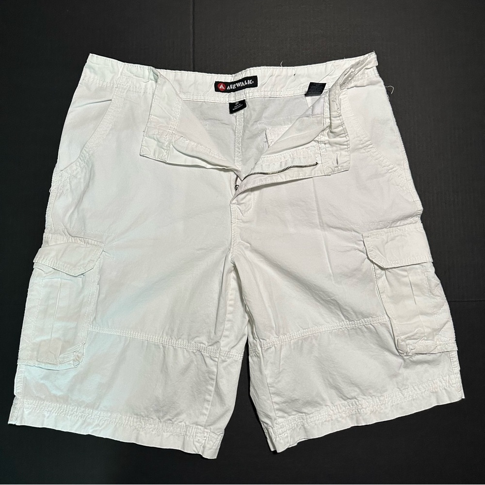 Airwalk Men’s White Cargo Shorts